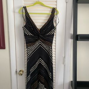 Jones New York. Size 12. Like New. Black w/grey Tan White.